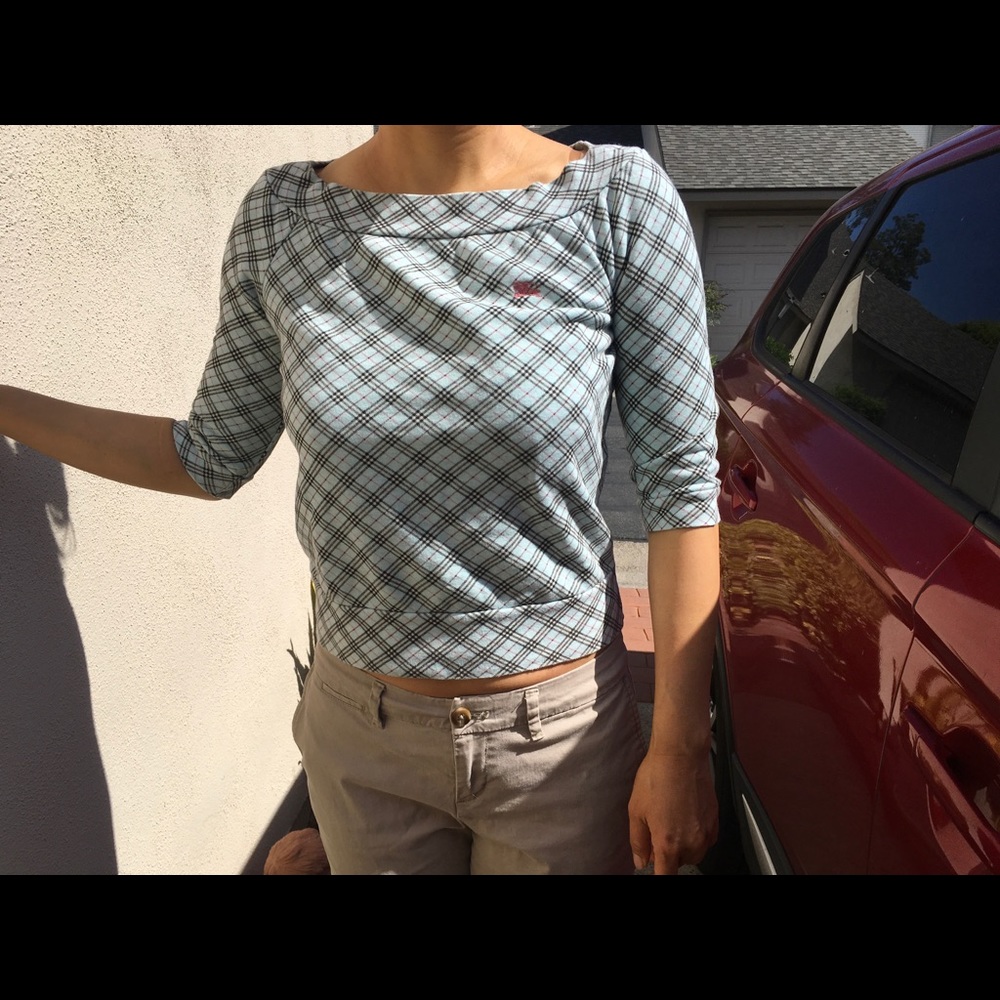 Authentic Burberry top like new